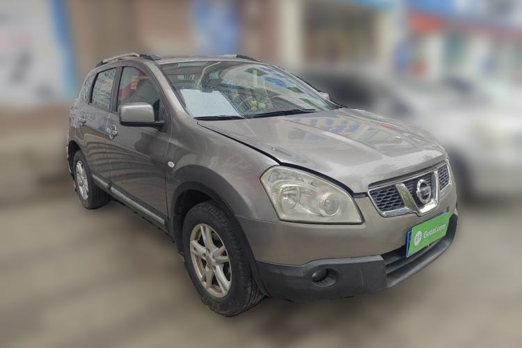 Used Nissan Qashqai 2011 2.0 XL Fire 6MT 2WD Front Right 45 Deg