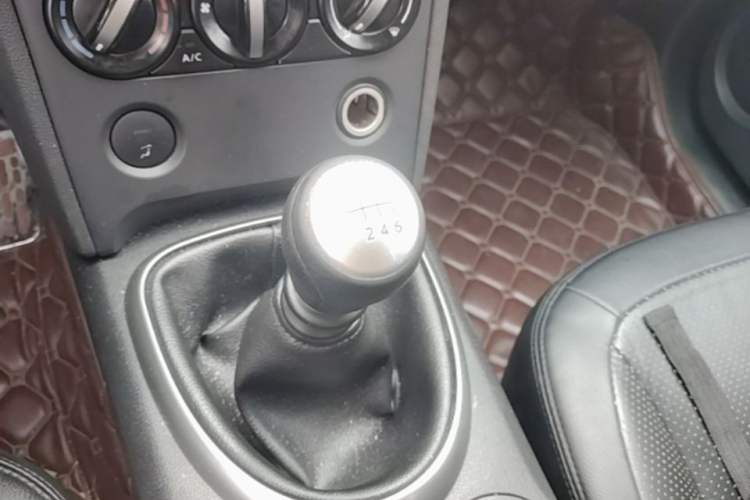 Used Nissan Qashqai 2011 2.0 XL Fire 6MT 2WD Gear Lever