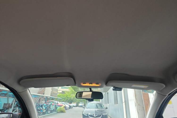 Used Nissan Qashqai 2011 2.0 XL Fire 6MT 2WD Headliner