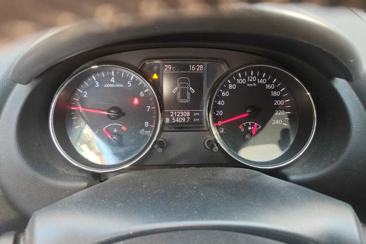 Used Nissan Qashqai 2011 1.6XE Wind 5MT 2WD Instrument Cluster