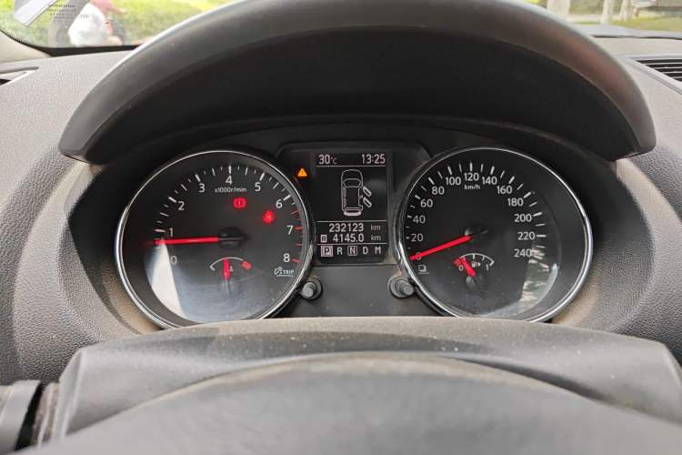 Used Nissan Qashqai 2011 2.0 XL Fire CVT 2WD Instrument Cluster