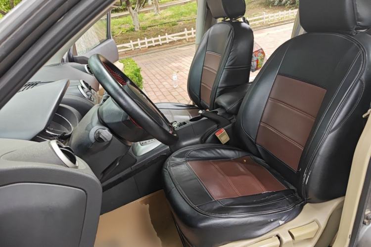 Used Nissan Qashqai 2011 2.0 XL Fire CVT 2WD Left Front Seat