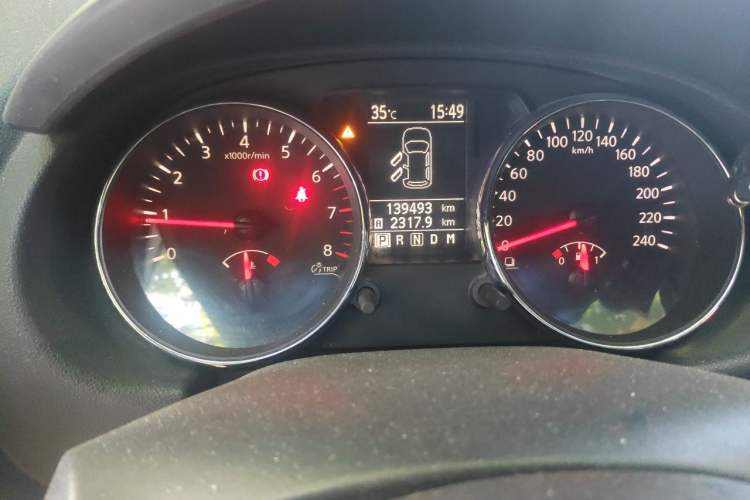 Used Nissan Qashqai 2011 2.0 XL Fire CVT 2WD Odometer Close Up