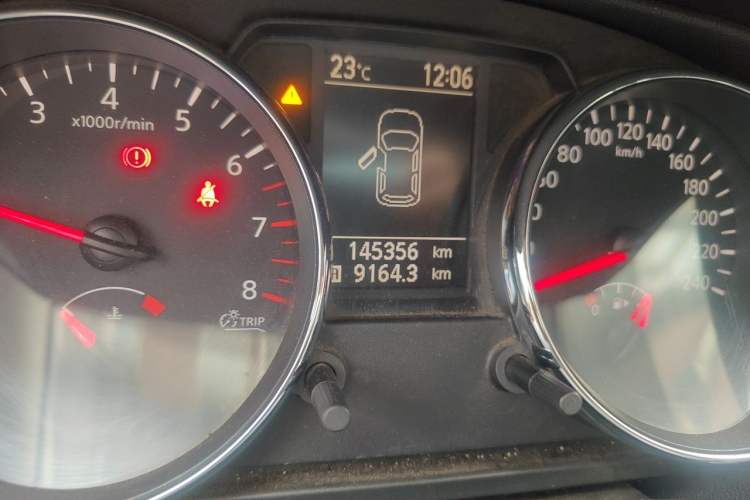 Used Nissan Qashqai 2011 2.0 XL Fire 6MT 2WD Odometer Close Up