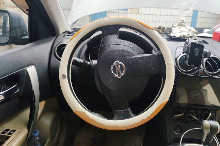 Used Nissan Qashqai 2011 2.0 XL Fire CVT 2WD Steering Wheel