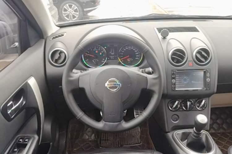 Used Nissan Qashqai 2011 2.0 XL Fire 6MT 2WD Steering Wheel