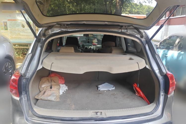 Used Nissan Qashqai 2011 2.0 XL Fire CVT 2WD Trunk