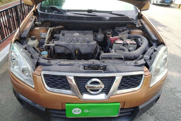 Used Nissan Qashqai 2011 2.0 XL Fire CVT 2WD Engine Bay