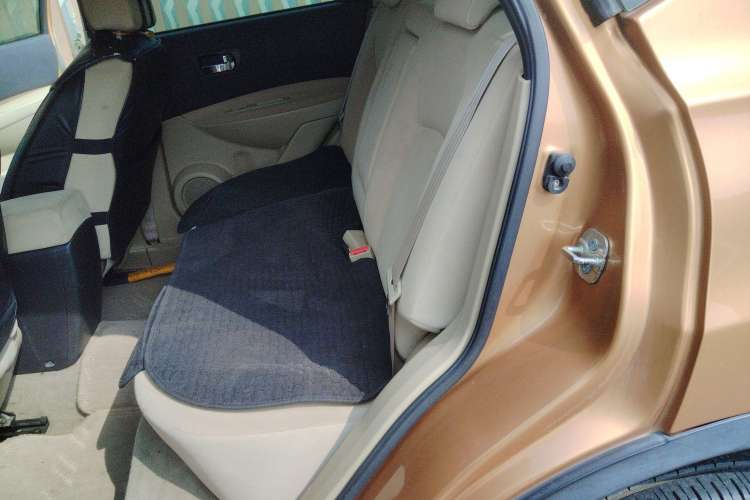 Used Nissan Qashqai 2011 2.0 XL Fire CVT 2WD Left Rear Seat
