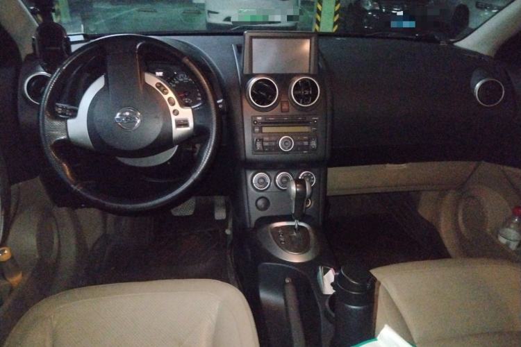Used Nissan Qashqai 2011 2.0 XV Lea CVT 2WD Center Console