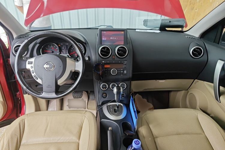 Used Nissan Qashqai 2011 2.0 XV Lea CVT 2WD Center Console