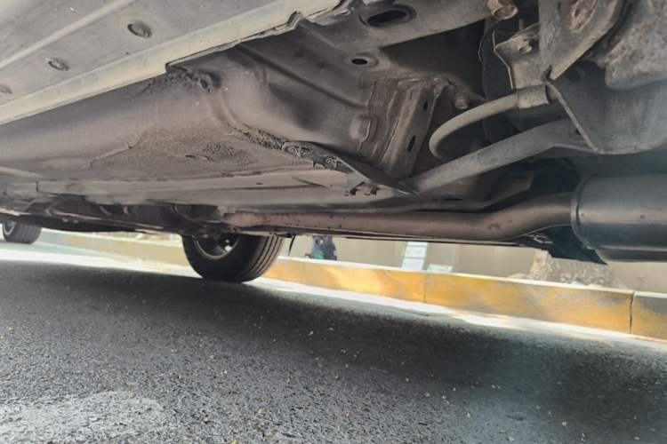 Used Nissan Qashqai 2011 2.0 XL Fire CVT 2WD Chassis Rear Left