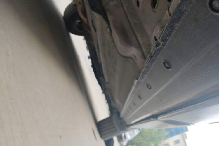Used Nissan Qashqai 2011 2.0 XL Fire CVT 2WD Chassis Rear Right