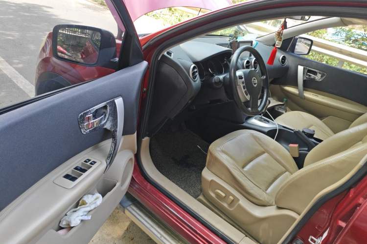 Used Nissan Qashqai 2011 2.0 XL Fire CVT 2WD Driver Seat