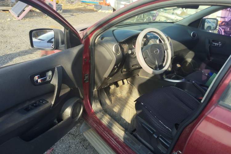 Used Nissan Qashqai 2011 2.0 XL Fire 6MT 2WD Driver Seat
