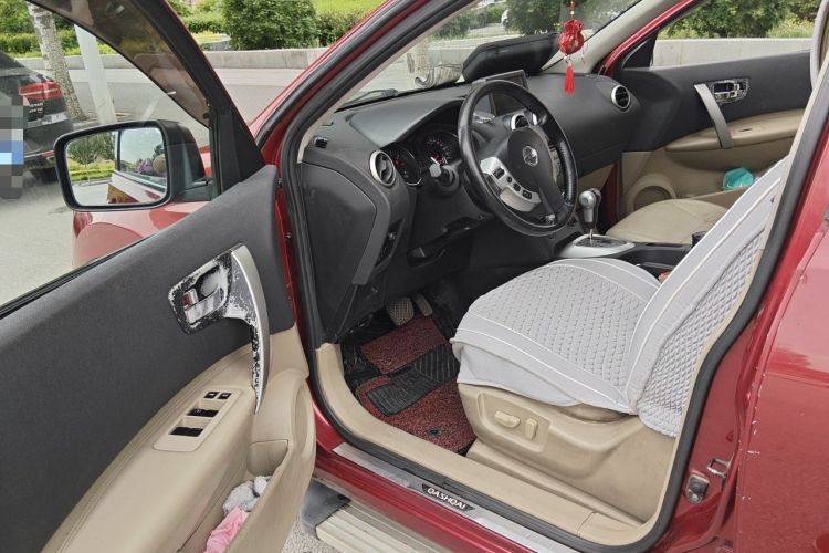 Used Nissan Qashqai 2011 2.0 XV Lea CVT 2WD Driver Seat