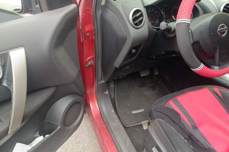 Used Nissan Qashqai 2011 2.0 XL Fire CVT 2WD Driver Seat