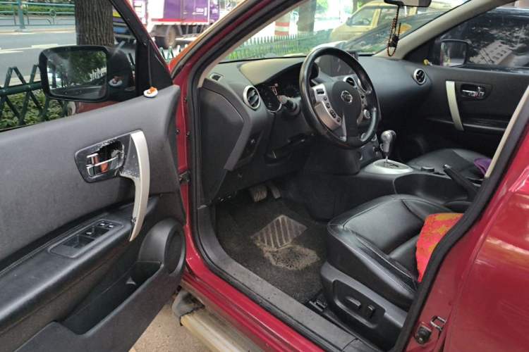 Used Nissan Qashqai 2011 2.0 XV Dragon CVT 4WD Driver Seat