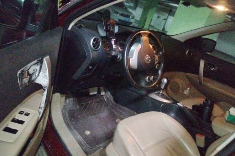 Used Nissan Qashqai 2011 2.0 XV Lea CVT 2WD Driver Seat