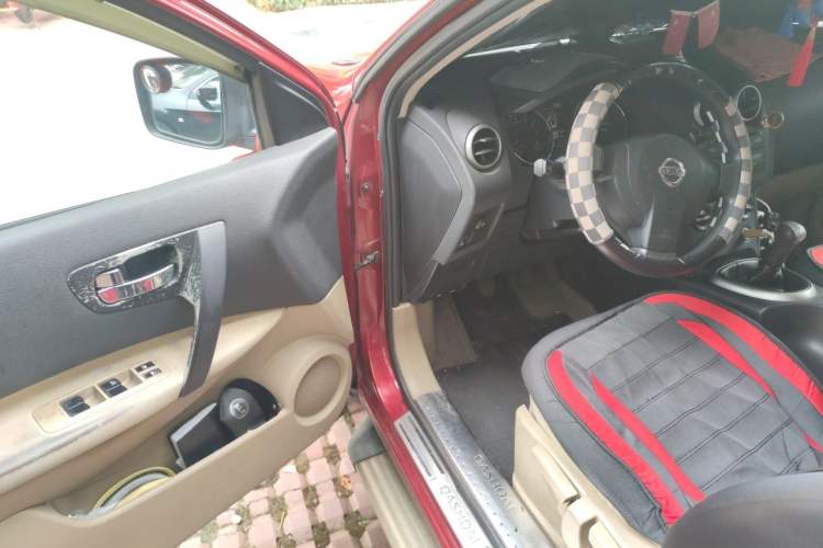 Used Nissan Qashqai 2011 1.6XE Wind 5MT 2WD Driver Seat