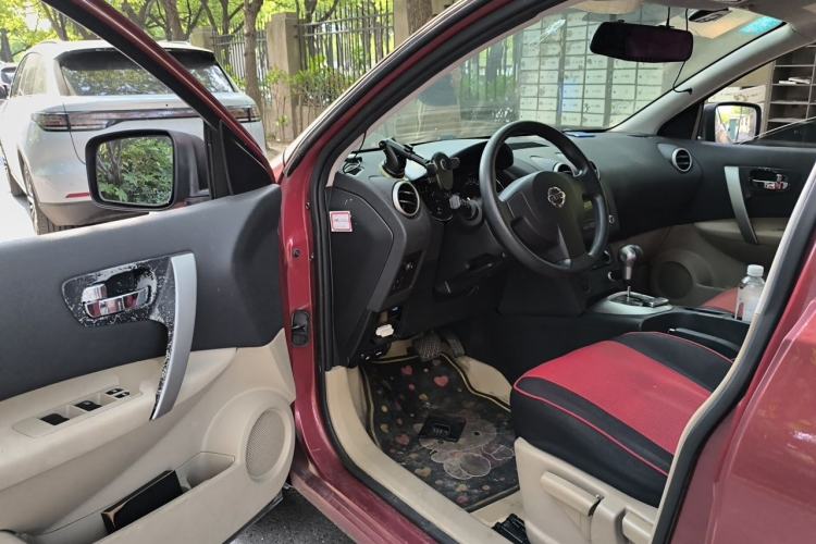Used Nissan Qashqai 2011 2.0 XL Fire CVT 2WD Driver Seat