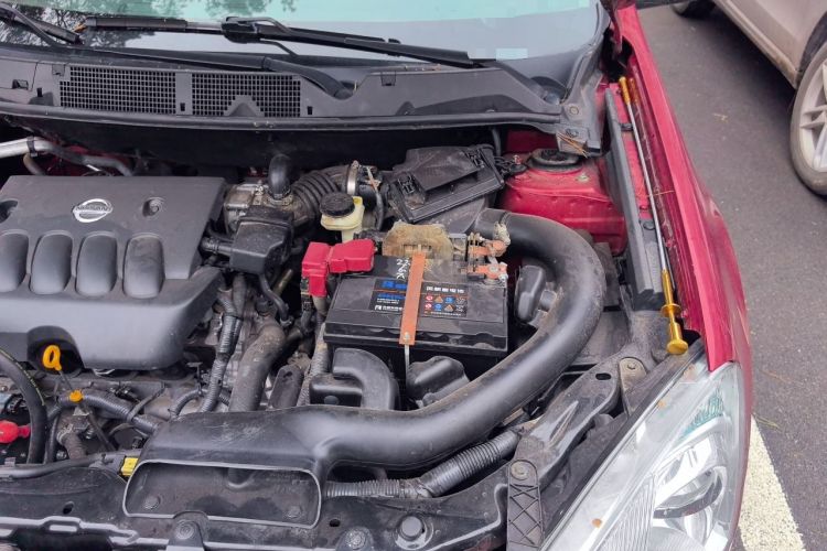 Used Nissan Qashqai 2011 2.0 XL Fire CVT 2WD Engine Bay Left