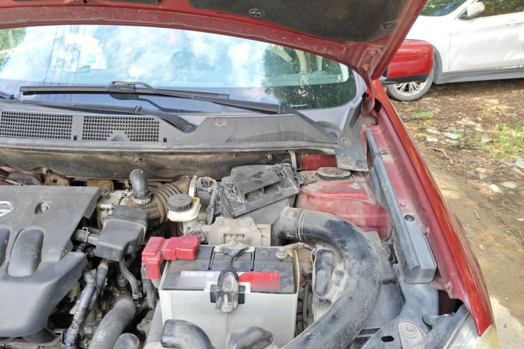 Used Nissan Qashqai 2011 2.0 XL Fire CVT 2WD Engine Bay Left