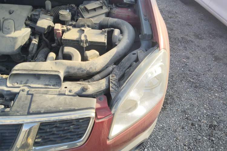 Used Nissan Qashqai 2011 2.0 XL Fire 6MT 2WD Engine Bay Left