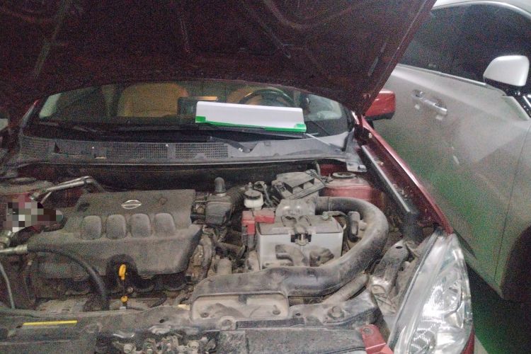 Used Nissan Qashqai 2011 2.0 XV Lea CVT 2WD Engine Bay Left