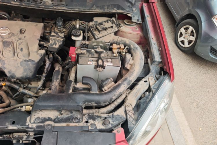 Used Nissan Qashqai 2011 2.0 XL Fire CVT 2WD Engine Bay Left