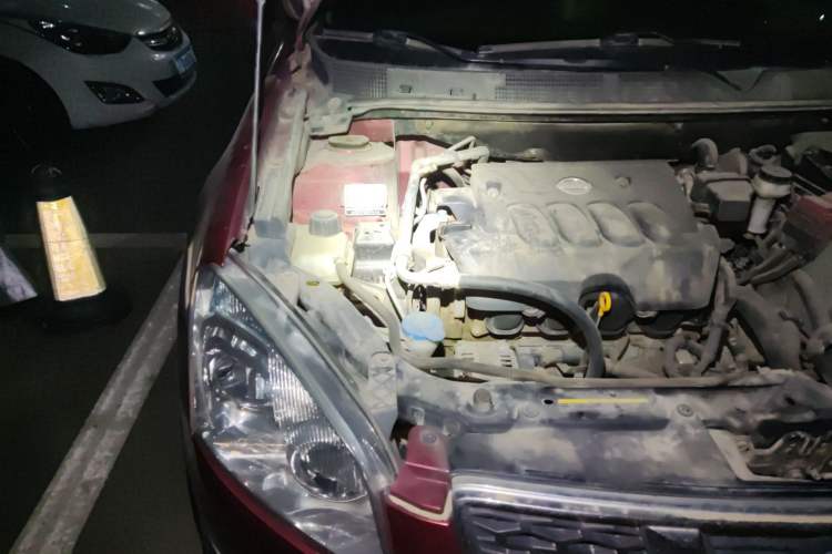 Used Nissan Qashqai 2011 2.0 XL Fire CVT 2WD Engine Bay Right