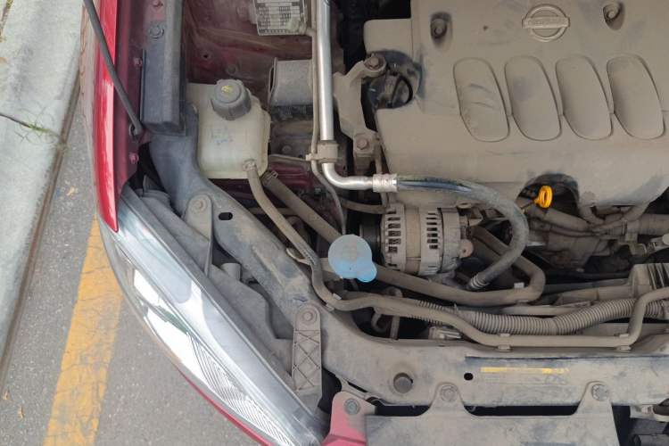 Used Nissan Qashqai 2011 2.0 XL Fire CVT 2WD Engine Bay Right