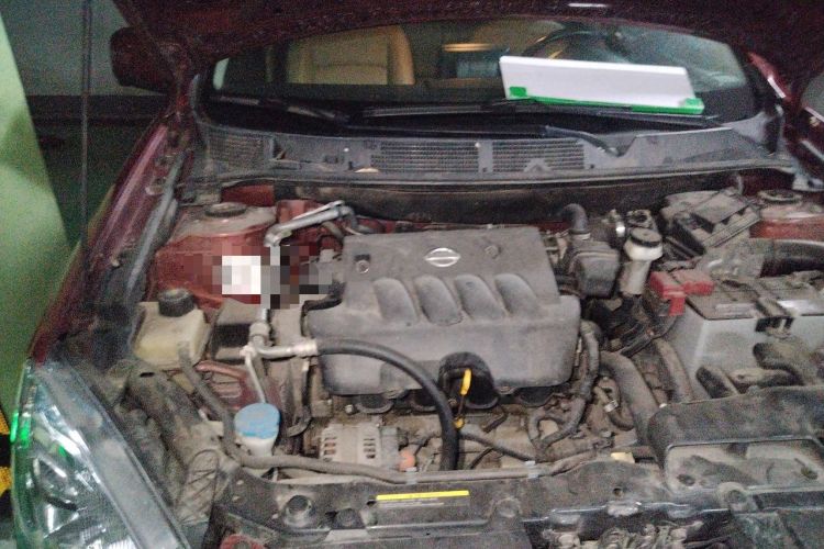 Used Nissan Qashqai 2011 2.0 XV Lea CVT 2WD Engine Bay Right