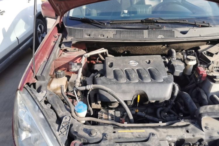 Used Nissan Qashqai 2011 2.0 XV Lea CVT 2WD Engine Bay Right