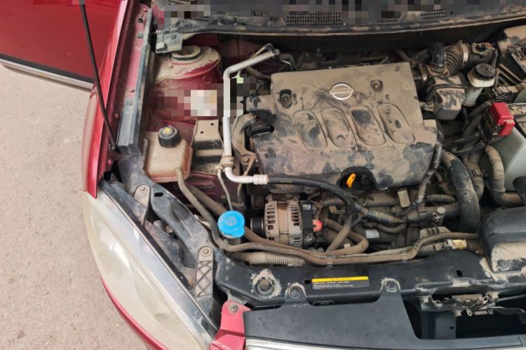 Used Nissan Qashqai 2011 2.0 XL Fire CVT 2WD Engine Bay Right