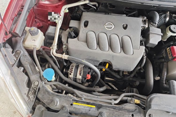 Used Nissan Qashqai 2011 2.0 XV Lea CVT 2WD Engine Bay Right