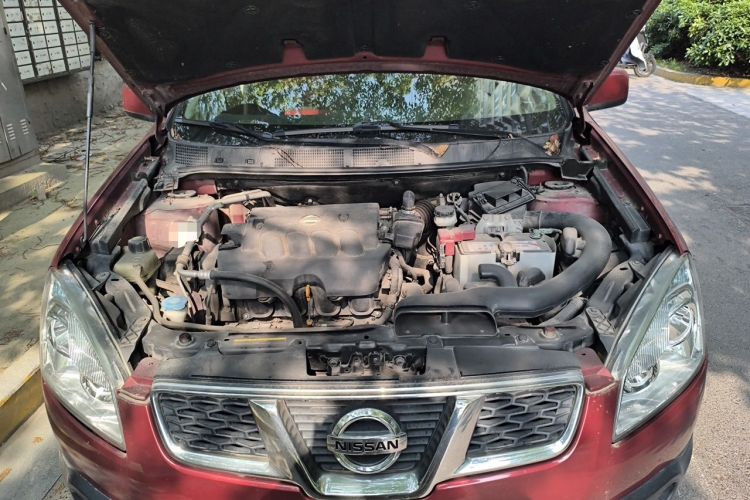 Used Nissan Qashqai 2011 2.0 XL Fire CVT 2WD Engine Bay