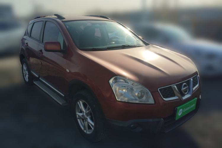 Used Nissan Qashqai 2011 2.0 XL Fire 6MT 2WD Front Right 45 Deg