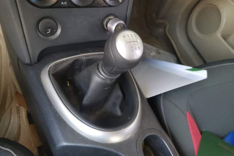 Used Nissan Qashqai 2011 2.0 XL Fire 6MT 2WD Gear Lever