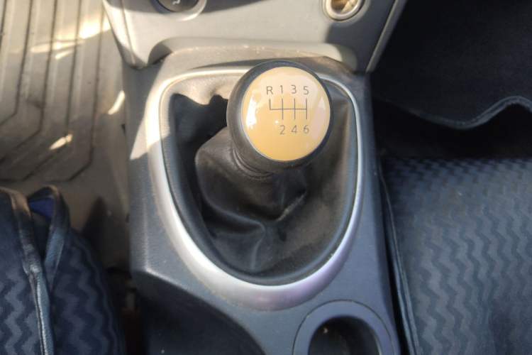 Used Nissan Qashqai 2011 2.0 XL Fire 6MT 2WD Gear Lever