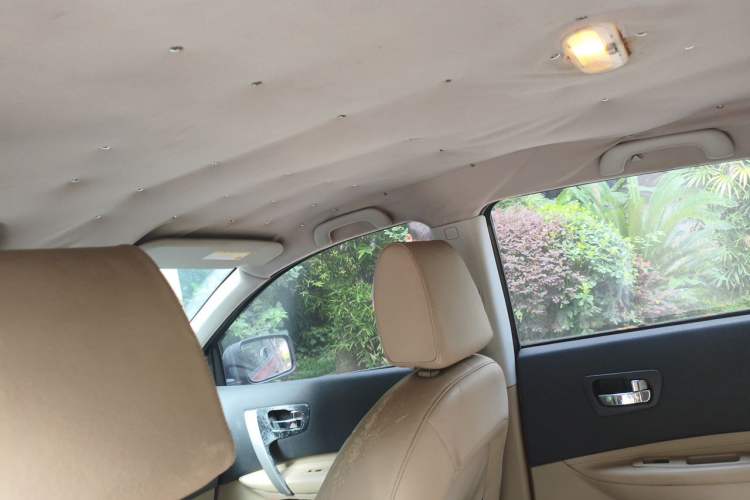 Used Nissan Qashqai 2011 2.0 XL Fire CVT 2WD Headliner