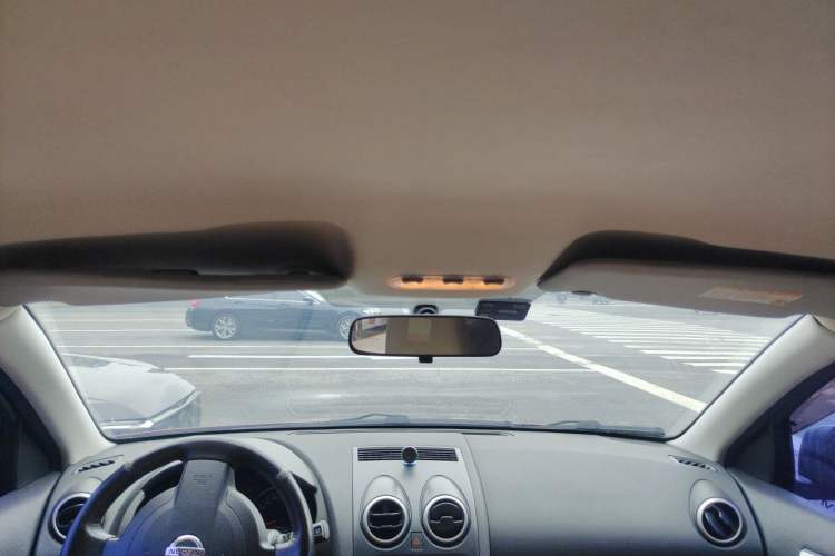 Used Nissan Qashqai 2011 2.0 XL Fire CVT 2WD Headliner