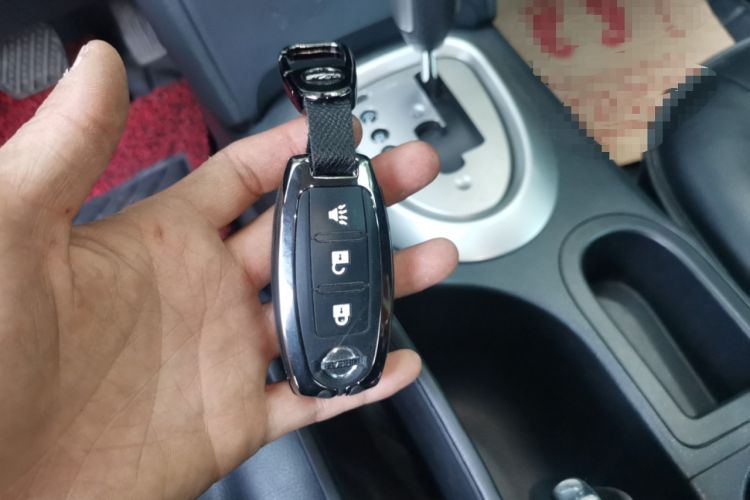 Used Nissan Qashqai 2011 2.0 XL Fire CVT 2WD Interior 1