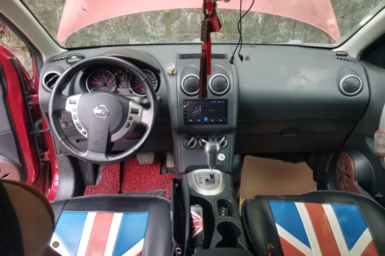 Used Nissan Qashqai 2011 2.0 XL Fire CVT 2WD Interior 2