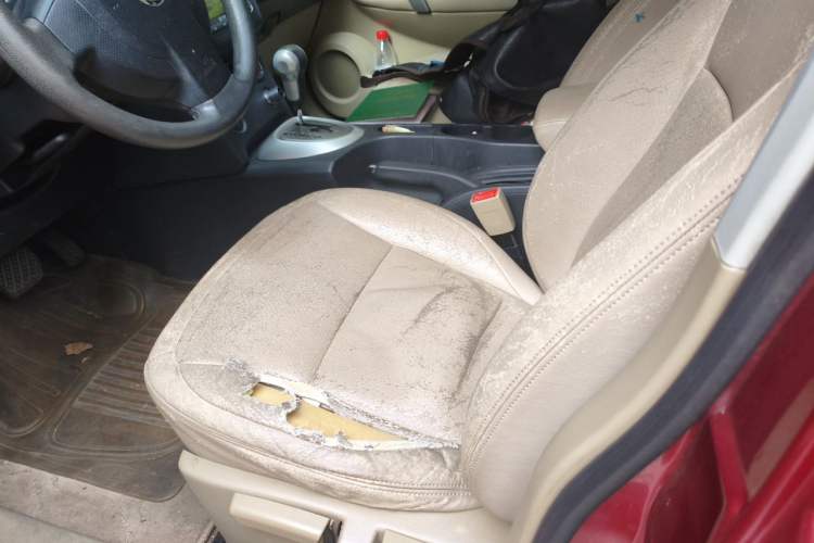 Used Nissan Qashqai 2011 2.0 XL Fire CVT 2WD Left Front Seat
