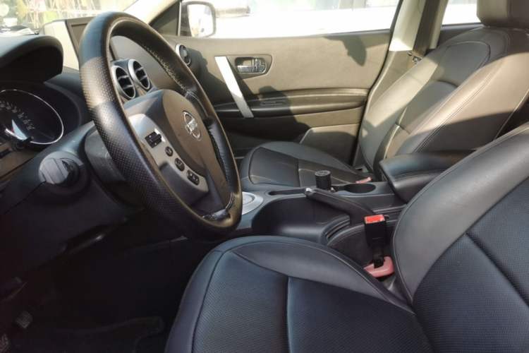 Used Nissan Qashqai 2011 2.0 XV Lea CVT 2WD Left Front Seat