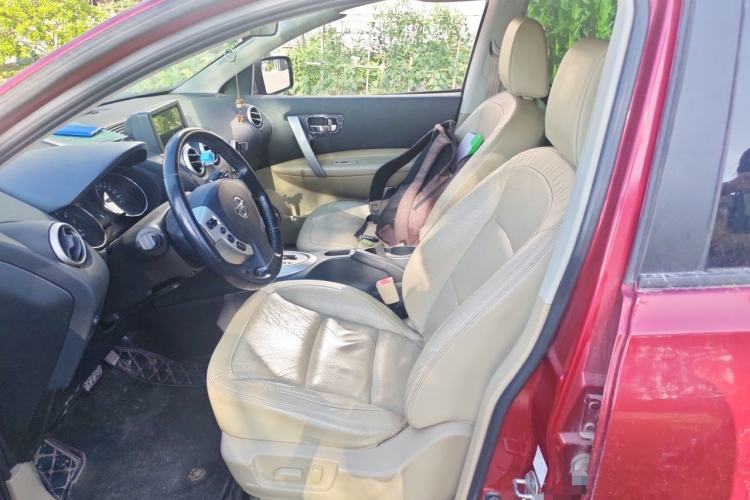 Used Nissan Qashqai 2011 2.0 XV Lea CVT 2WD Left Front Seat