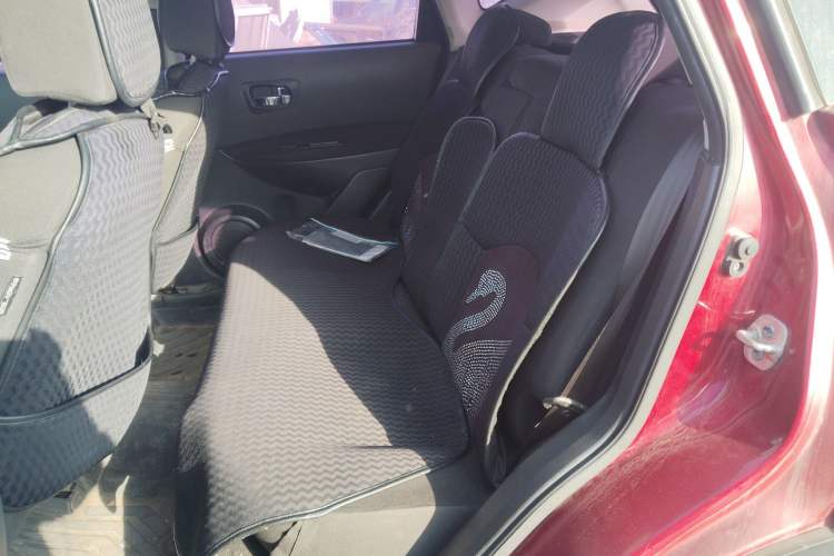 Used Nissan Qashqai 2011 2.0 XL Fire 6MT 2WD Left Rear Seat