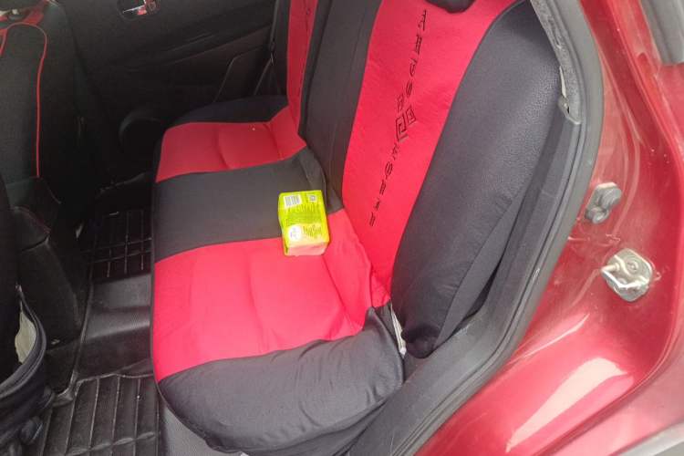 Used Nissan Qashqai 2011 2.0 XL Fire CVT 2WD Left Rear Seat