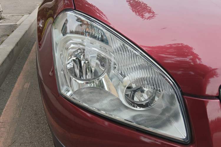 Used Nissan Qashqai 2011 2.0 XV Lea CVT 2WD Right Front Headlight